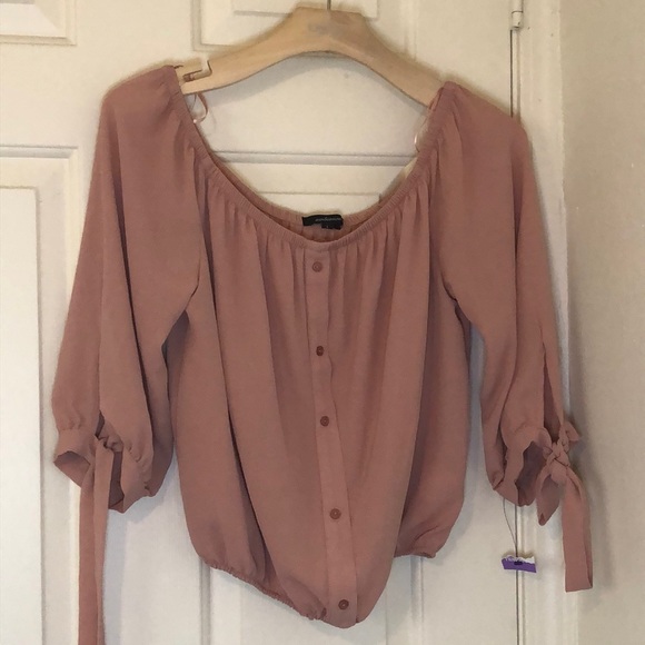 Ambiance Tops - Ambiance cutie top!